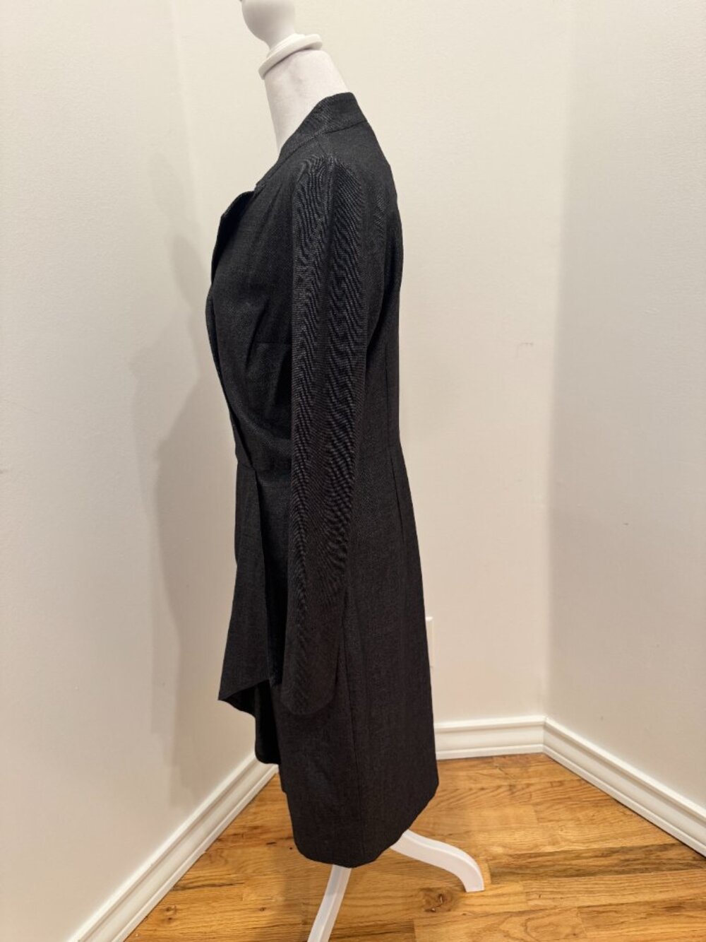 Max Mara Made in Italy Charcoal Wool & Silk Draped Wrap Midi Dress NWT Size 8 - Picture 3 of 15
